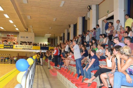 Un grande pubblico per le grandi occasioni: Una splendida serata vissuta con esemplare correttezza e gioia.
